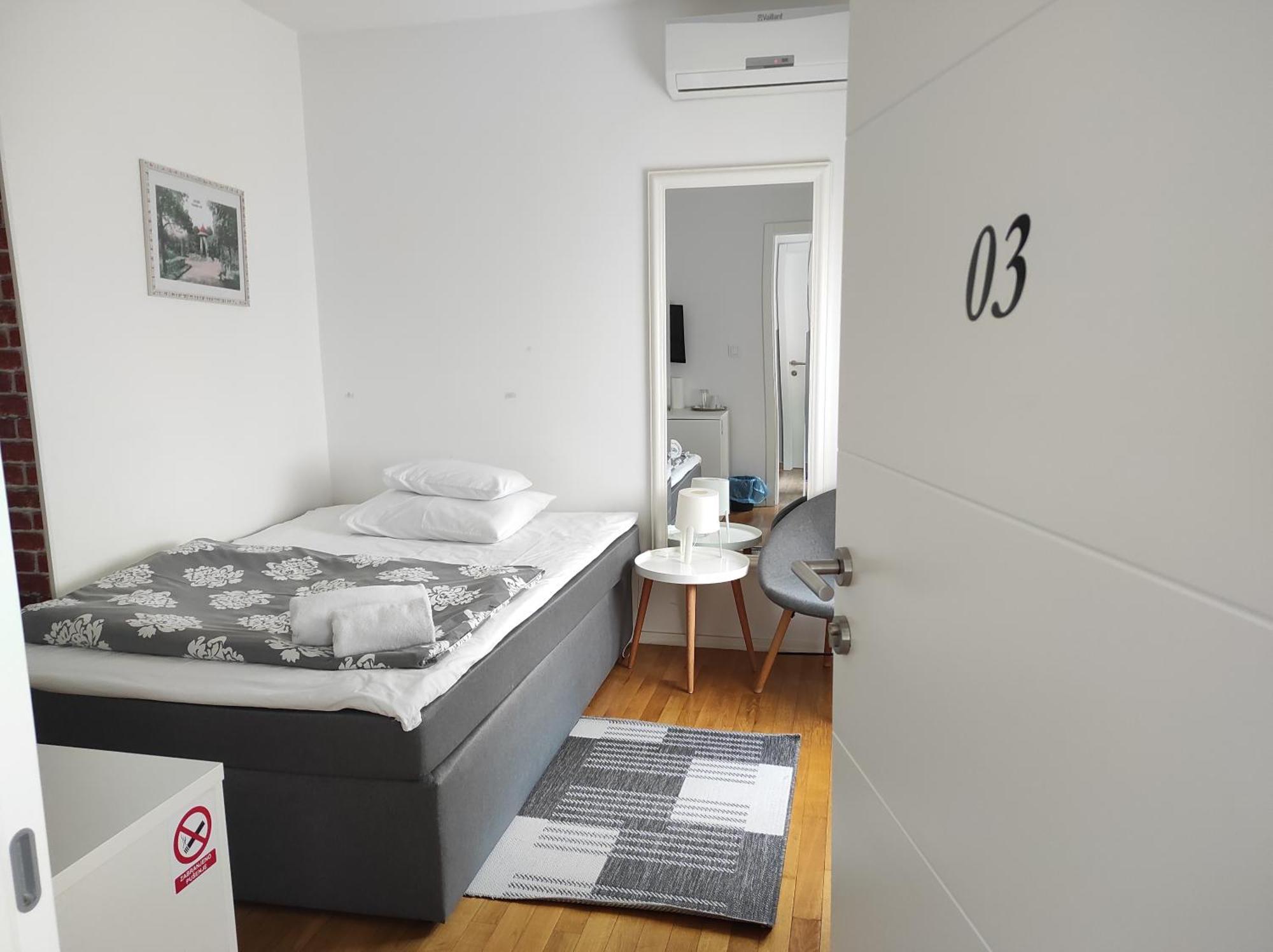 Home Apartmani I Sobe Osijek Extérieur photo