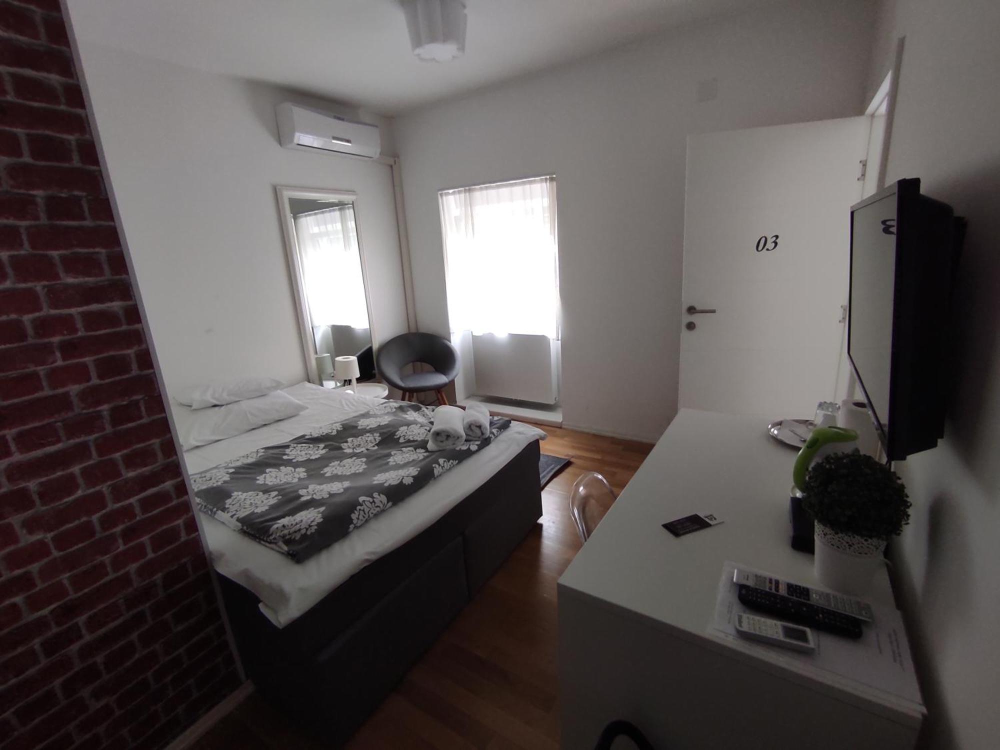 Home Apartmani I Sobe Osijek Extérieur photo