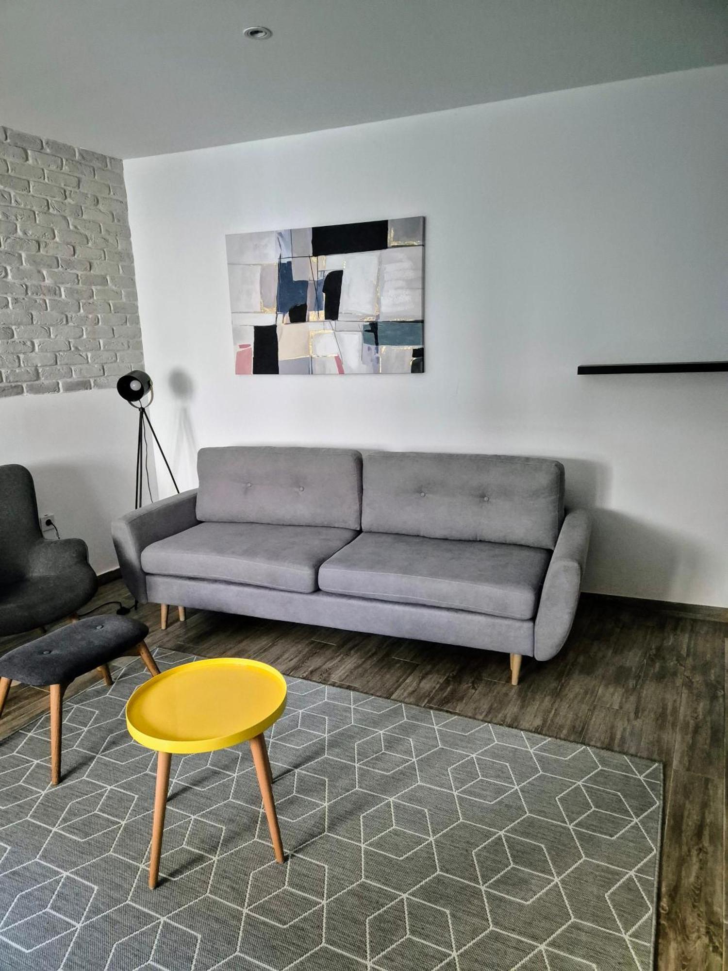 Home Apartmani I Sobe Osijek Extérieur photo