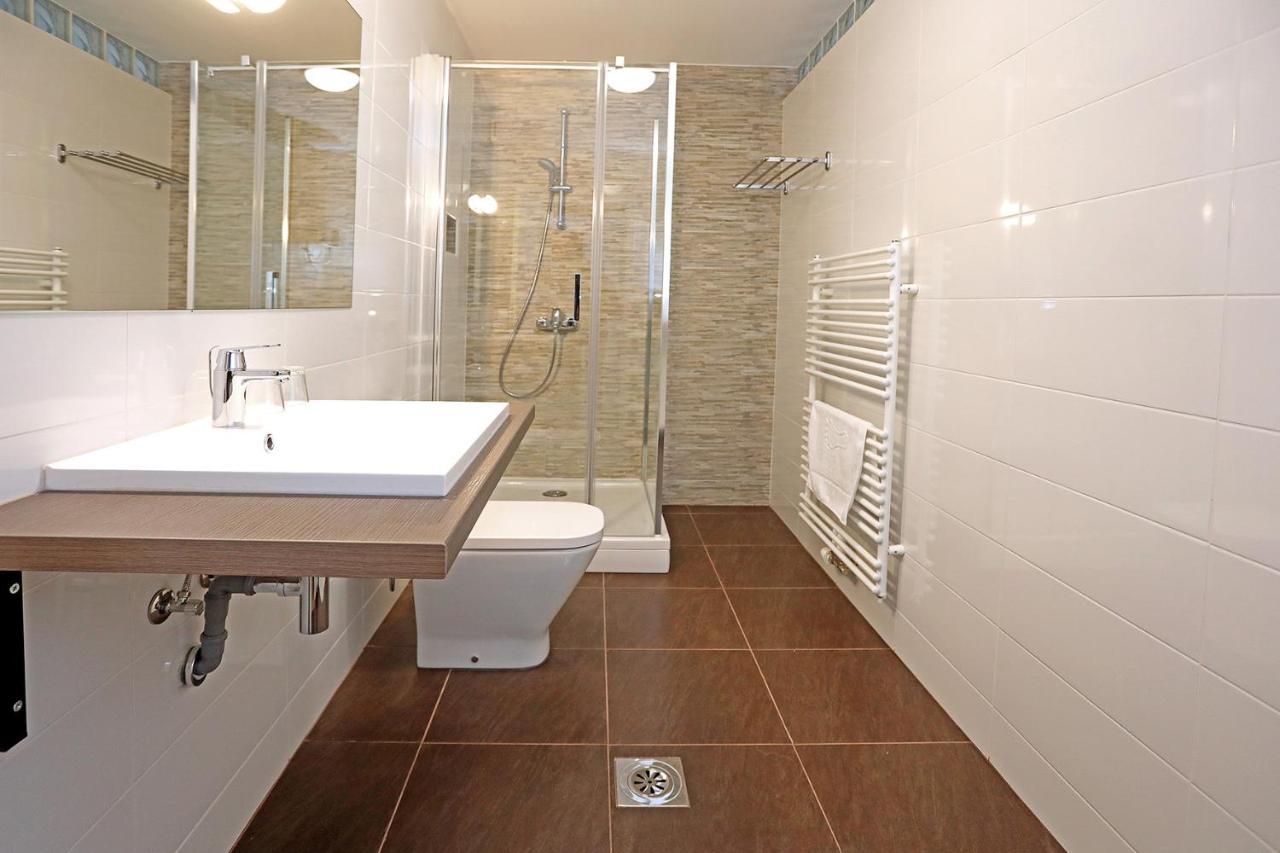 Home Apartmani I Sobe Osijek Extérieur photo