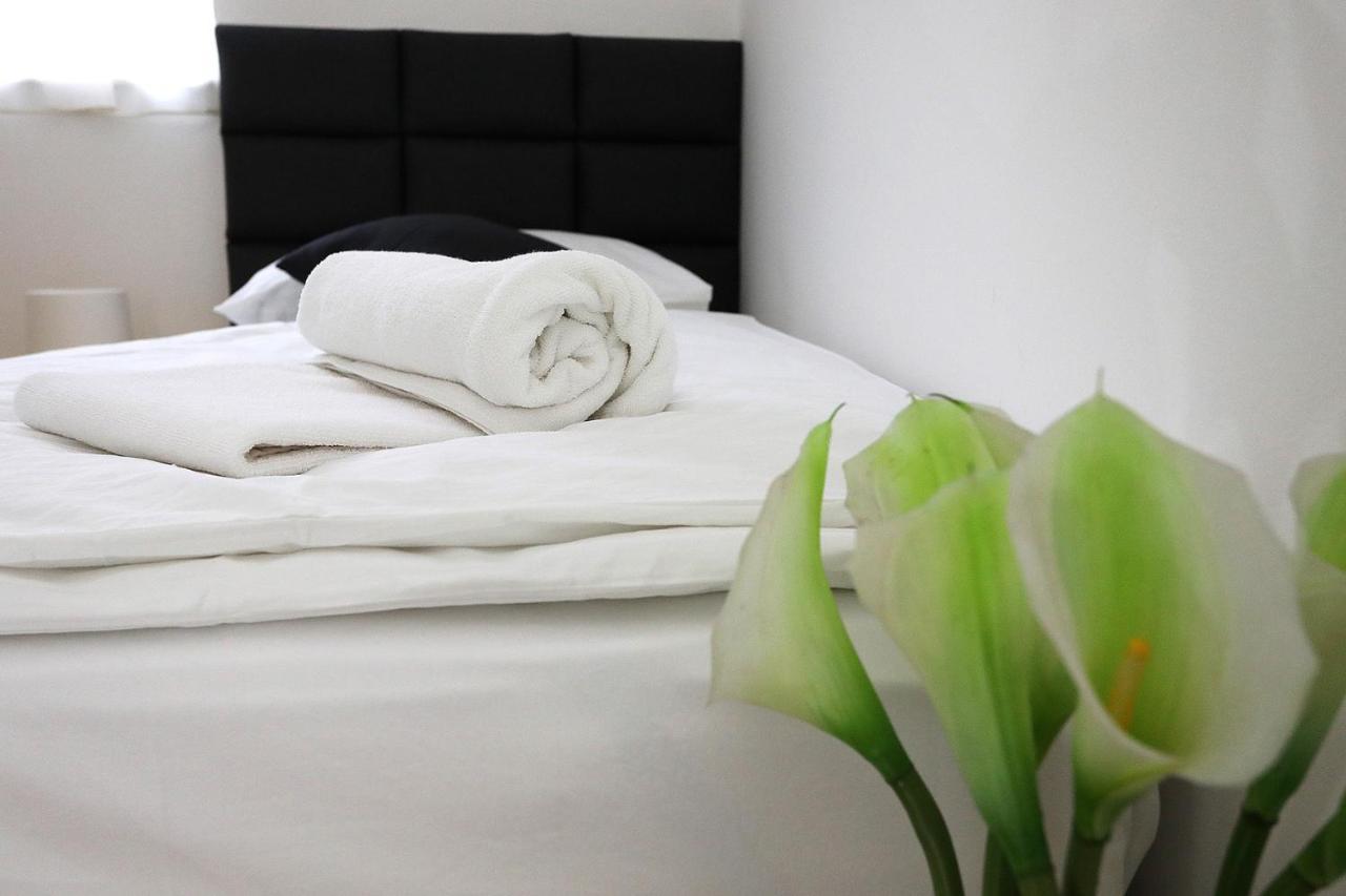Home Apartmani I Sobe Osijek Extérieur photo