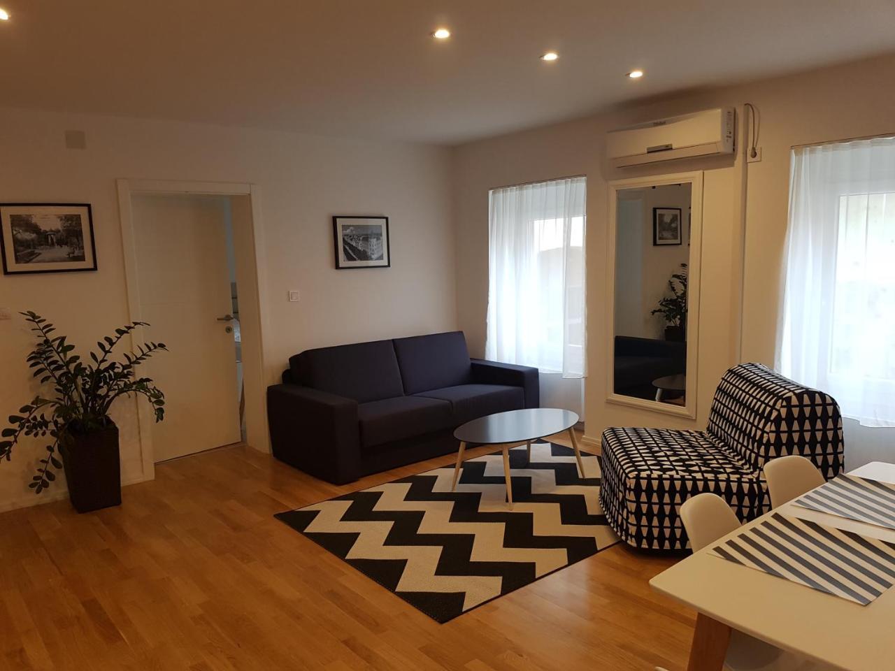 Home Apartmani I Sobe Osijek Extérieur photo